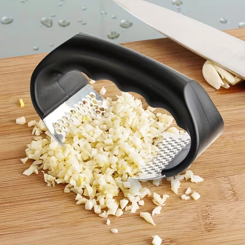 Kitchen Gadgets Useful - Schiaccia Aglio, Pressa Aglio a Dondolo,