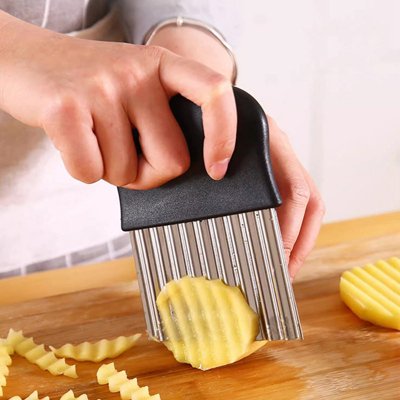 Tagliapatatine Ondulate in Acc - Kitchen Gadgets Useful recensione e prezzo